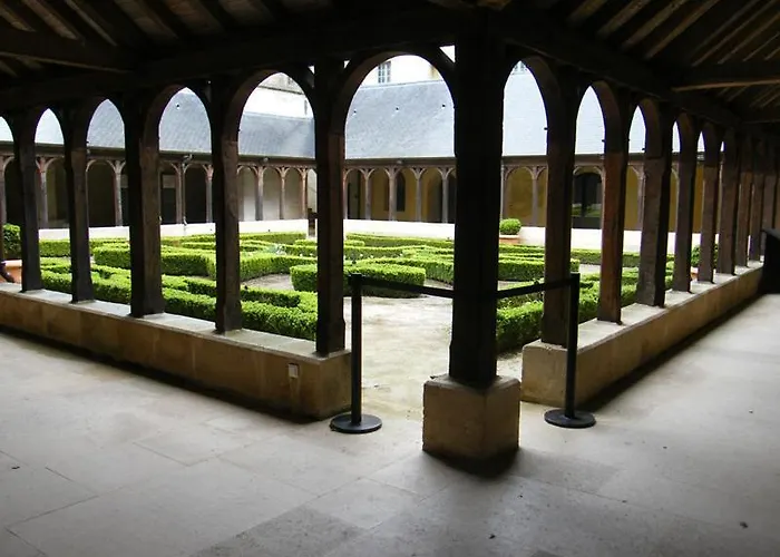 Gîte Gîtes de France® - Les Erables Hébergement de vacances *